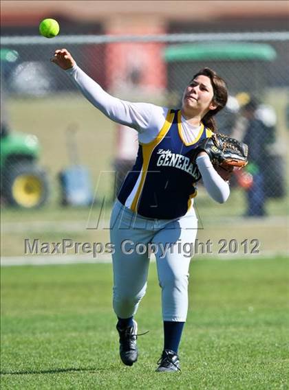 Thumbnail 1 in Shafter vs East (Mira Monte Invitational) photogallery.