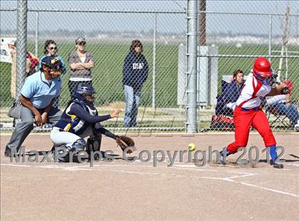 Thumbnail 2 in Shafter vs East (Mira Monte Invitational) photogallery.