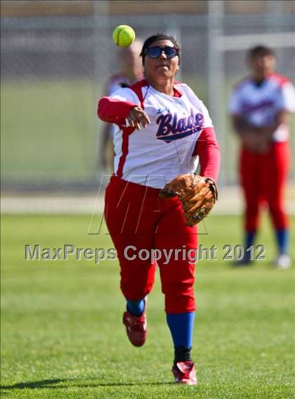 Thumbnail 2 in Shafter vs East (Mira Monte Invitational) photogallery.