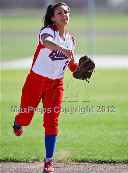 Thumbnail 2 in Shafter vs East (Mira Monte Invitational) photogallery.