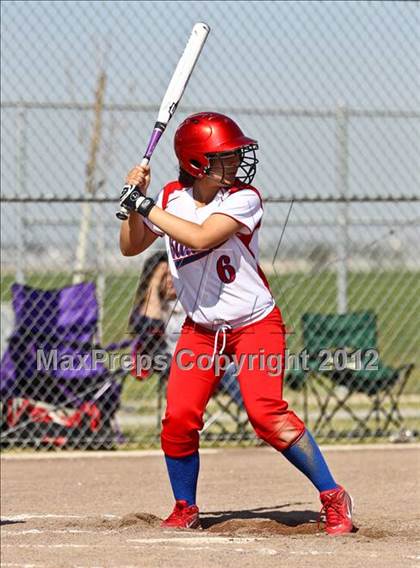 Thumbnail 3 in Shafter vs East (Mira Monte Invitational) photogallery.