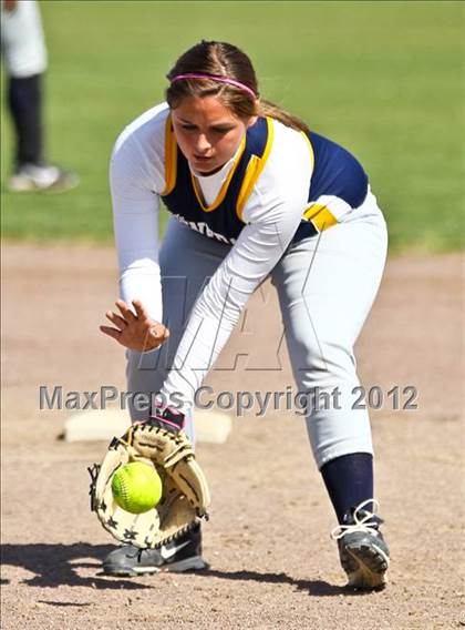 Thumbnail 3 in Shafter vs East (Mira Monte Invitational) photogallery.