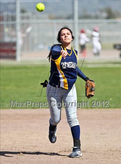 Thumbnail 2 in Shafter vs East (Mira Monte Invitational) photogallery.