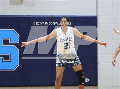 Thumbnail 1 in Dixon @ Swansboro photogallery.