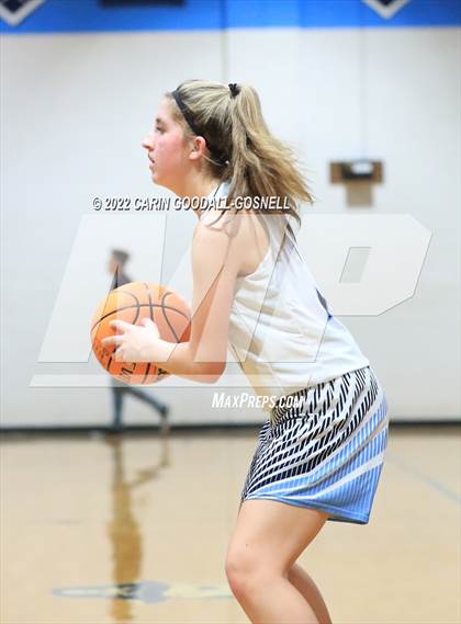 Thumbnail 3 in Dixon @ Swansboro photogallery.