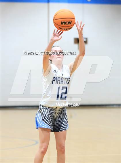 Thumbnail 1 in Dixon @ Swansboro photogallery.