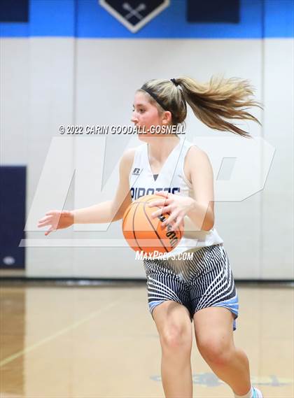 Thumbnail 3 in Dixon @ Swansboro photogallery.