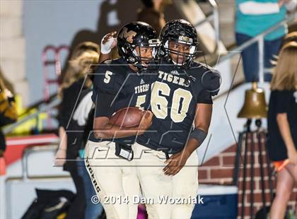 Thumbnail 1 in Grand Prairie @ Mansfield photogallery.