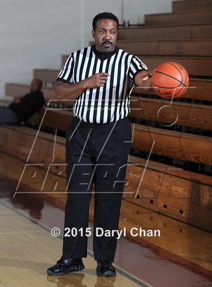 Thumbnail 1 in Ribet Academy vs. Glendale (La Canada Holiday Tournament) photogallery.