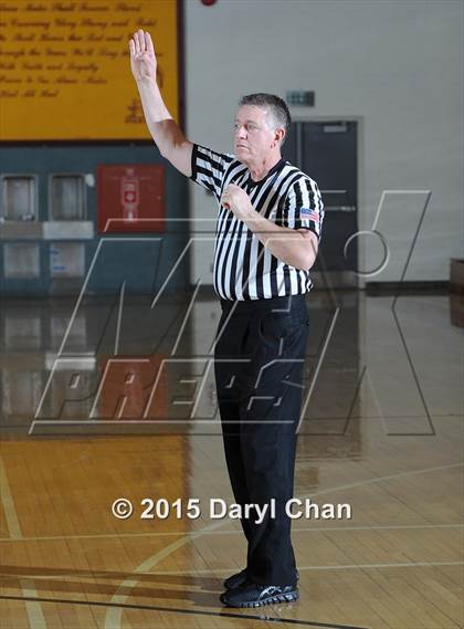 Thumbnail 1 in Ribet Academy vs. Glendale (La Canada Holiday Tournament) photogallery.