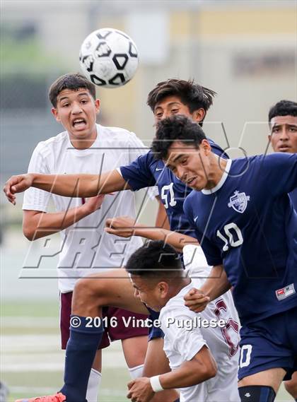 Thumbnail 2 in Fremont vs. South East (CIF LACS D2 Final) photogallery.