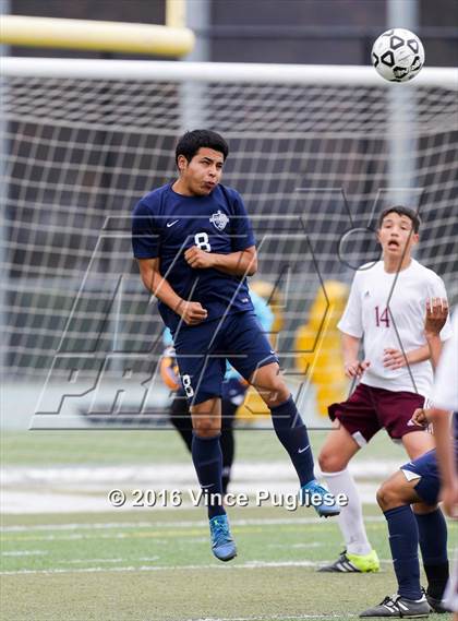 Thumbnail 3 in Fremont vs. South East (CIF LACS D2 Final) photogallery.