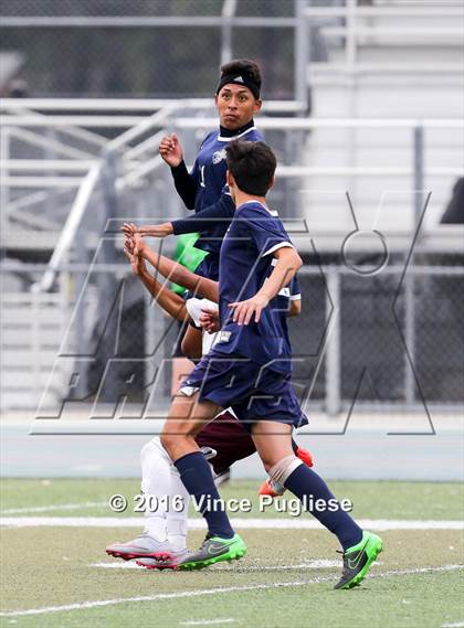 Thumbnail 1 in Fremont vs. South East (CIF LACS D2 Final) photogallery.