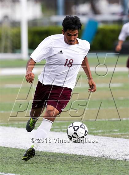 Thumbnail 3 in Fremont vs. South East (CIF LACS D2 Final) photogallery.