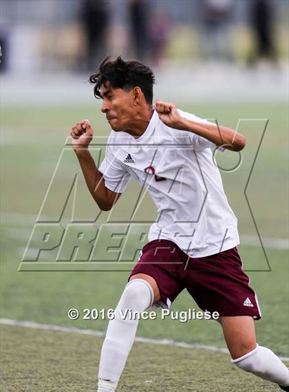 Thumbnail 1 in Fremont vs. South East (CIF LACS D2 Final) photogallery.