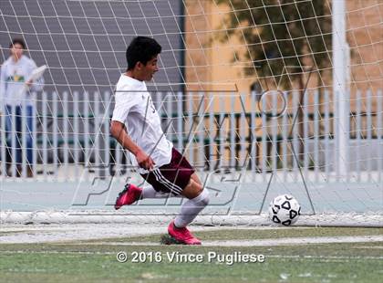 Thumbnail 3 in Fremont vs. South East (CIF LACS D2 Final) photogallery.
