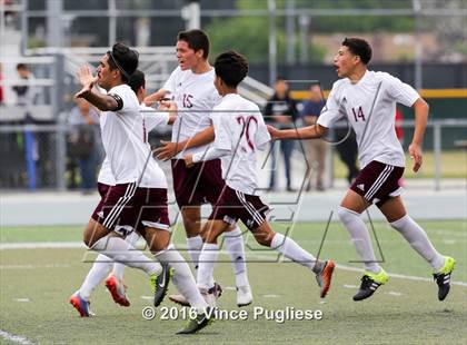 Thumbnail 3 in Fremont vs. South East (CIF LACS D2 Final) photogallery.
