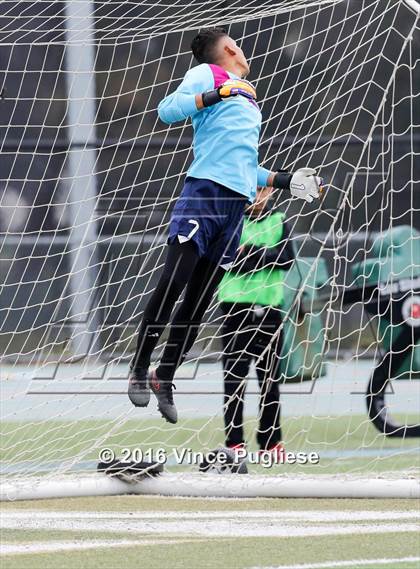 Thumbnail 2 in Fremont vs. South East (CIF LACS D2 Final) photogallery.