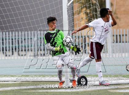 Thumbnail 2 in Fremont vs. South East (CIF LACS D2 Final) photogallery.