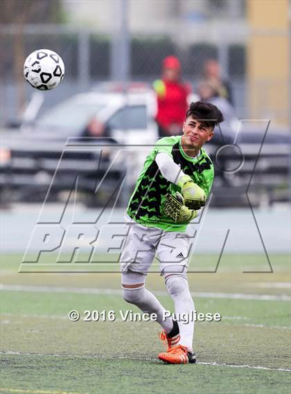 Thumbnail 2 in Fremont vs. South East (CIF LACS D2 Final) photogallery.