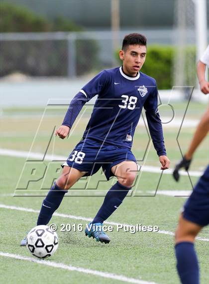 Thumbnail 1 in Fremont vs. South East (CIF LACS D2 Final) photogallery.