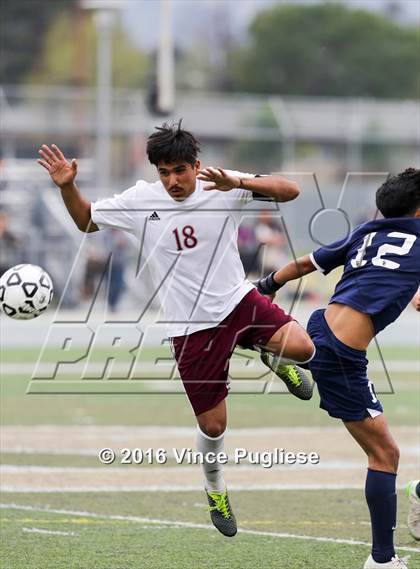 Thumbnail 2 in Fremont vs. South East (CIF LACS D2 Final) photogallery.
