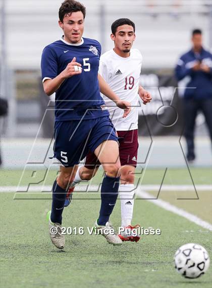 Thumbnail 1 in Fremont vs. South East (CIF LACS D2 Final) photogallery.
