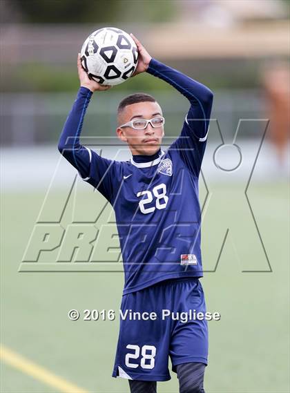 Thumbnail 2 in Fremont vs. South East (CIF LACS D2 Final) photogallery.