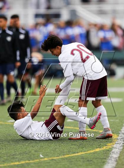 Thumbnail 1 in Fremont vs. South East (CIF LACS D2 Final) photogallery.