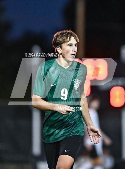 Thumbnail 3 in D'Evelyn vs Green Mountain photogallery.