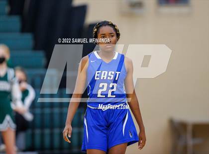 Thumbnail 3 in Lincoln Southwest vs Lincoln East photogallery.