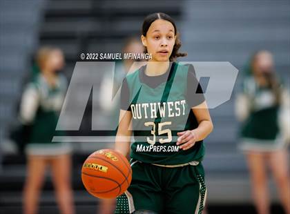 Thumbnail 1 in Lincoln Southwest vs Lincoln East photogallery.