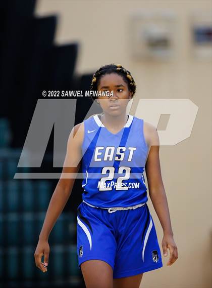 Thumbnail 1 in Lincoln Southwest vs Lincoln East photogallery.