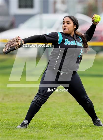 Thumbnail 3 in Spanaway Lake @ Olympia photogallery.