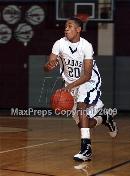 Thumbnail 1 in Little Elm vs Denison (Sherman Holiday Tournament) photogallery.