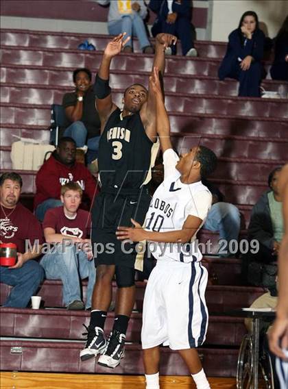 Thumbnail 1 in Little Elm vs Denison (Sherman Holiday Tournament) photogallery.