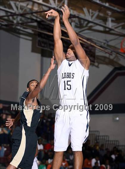Thumbnail 2 in Little Elm vs Denison (Sherman Holiday Tournament) photogallery.