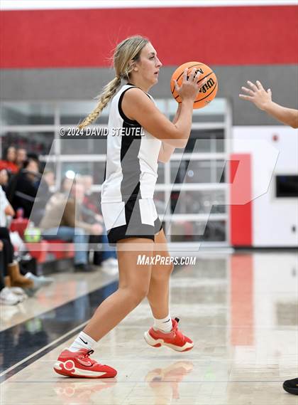 Thumbnail 2 in Sacramento Adventist @ Woodland Christian (Foundation Game) photogallery.