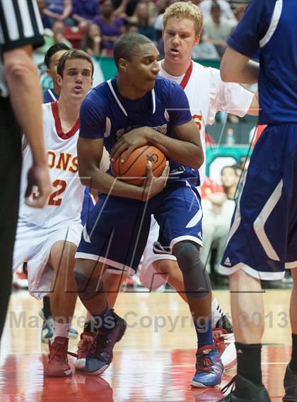 Thumbnail 2 in Cathedral Catholic vs St. Augustine (CIF SDS D3 Final) photogallery.