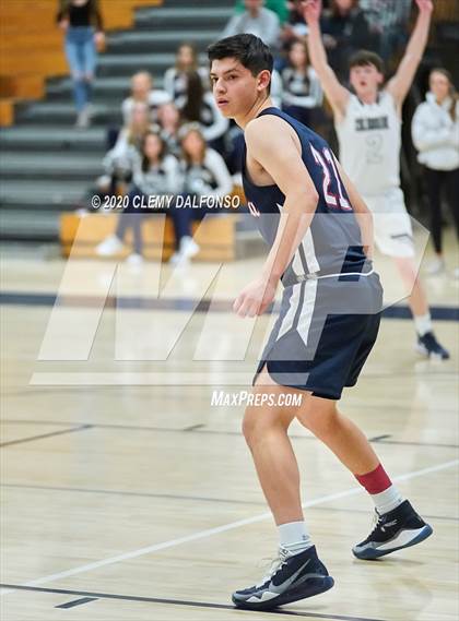 Thumbnail 1 in Dakota Ridge vs Columbine (CHSAA 5A Round 2 Playoff) photogallery.
