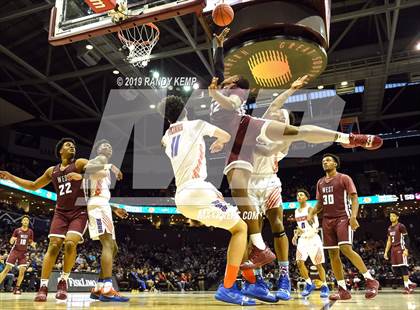 Thumbnail 3 in Belleville West vs Rainier Beach (Bass Pro Shop Tournament of Champions) photogallery.