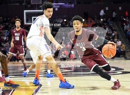Thumbnail 1 in Belleville West vs Rainier Beach (Bass Pro Shop Tournament of Champions) photogallery.