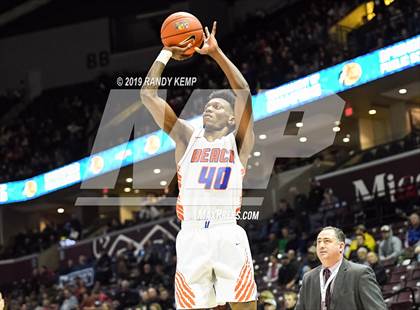 Thumbnail 2 in Belleville West vs Rainier Beach (Bass Pro Shop Tournament of Champions) photogallery.