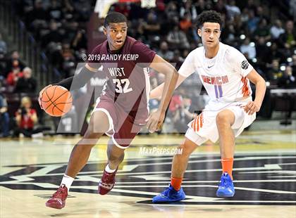 Thumbnail 2 in Belleville West vs Rainier Beach (Bass Pro Shop Tournament of Champions) photogallery.