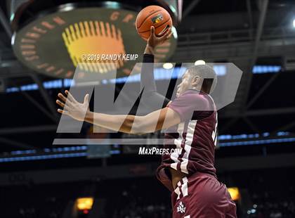 Thumbnail 2 in Belleville West vs Rainier Beach (Bass Pro Shop Tournament of Champions) photogallery.