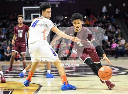 Thumbnail 3 in Belleville West vs Rainier Beach (Bass Pro Shop Tournament of Champions) photogallery.