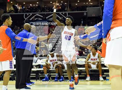 Thumbnail 3 in Belleville West vs Rainier Beach (Bass Pro Shop Tournament of Champions) photogallery.