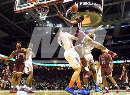 Thumbnail 2 in Belleville West vs Rainier Beach (Bass Pro Shop Tournament of Champions) photogallery.
