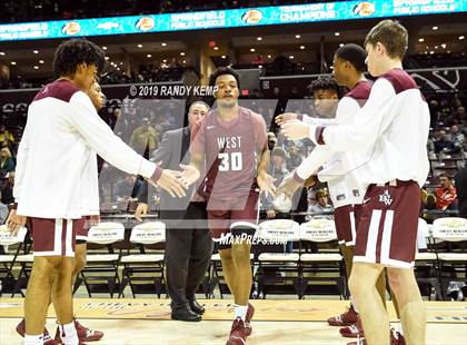Thumbnail 1 in Belleville West vs Rainier Beach (Bass Pro Shop Tournament of Champions) photogallery.
