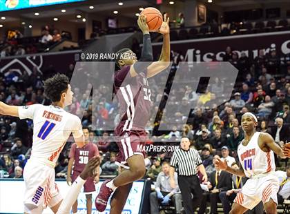 Thumbnail 3 in Belleville West vs Rainier Beach (Bass Pro Shop Tournament of Champions) photogallery.